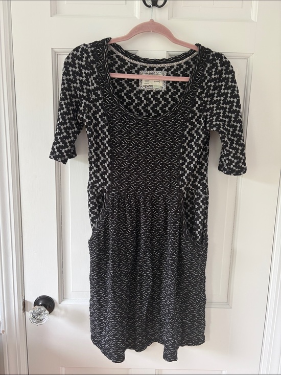 saturday sunday Dresses & Skirts - Black & White Patterned Midi Dress with Scoop Neck